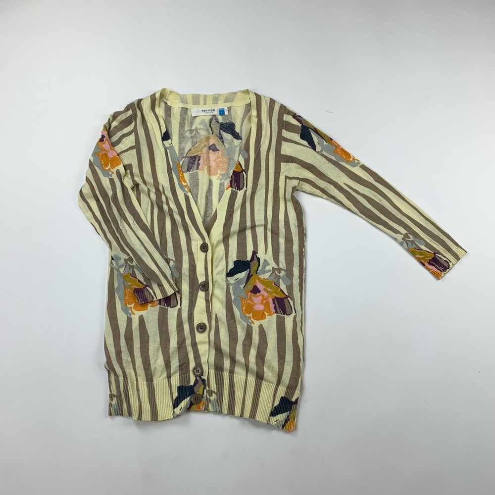 🚨 Final Sale🚨 Sparrow Floral Cardigan Sweater - Picture 2 of 8